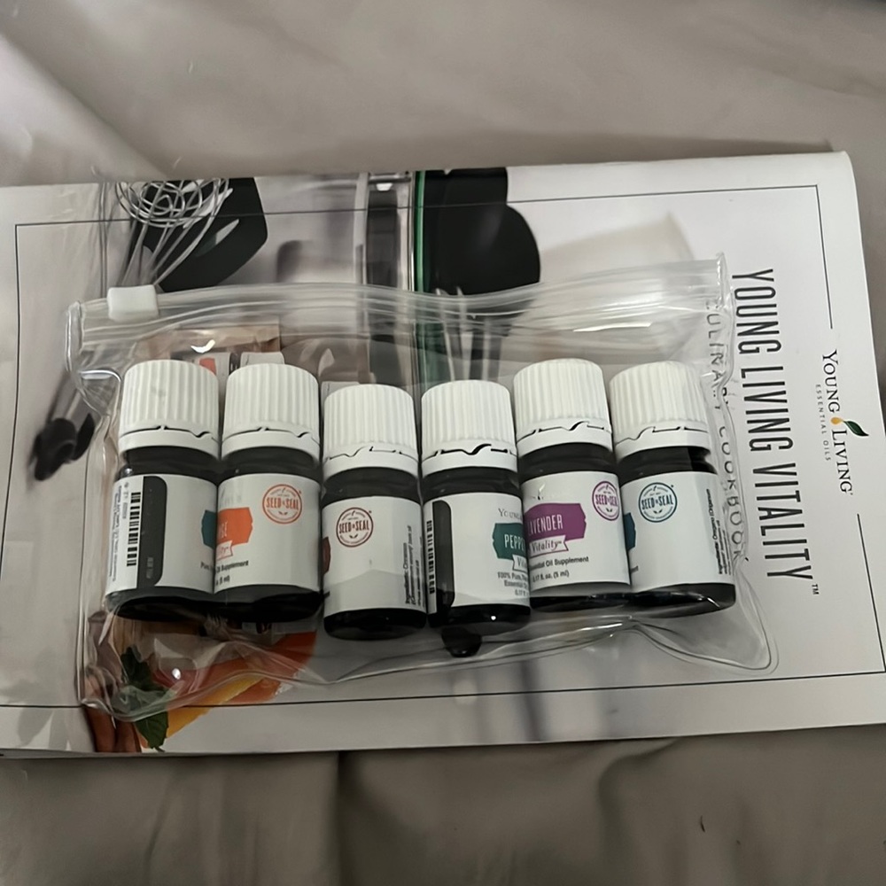 Young living vitality oil set